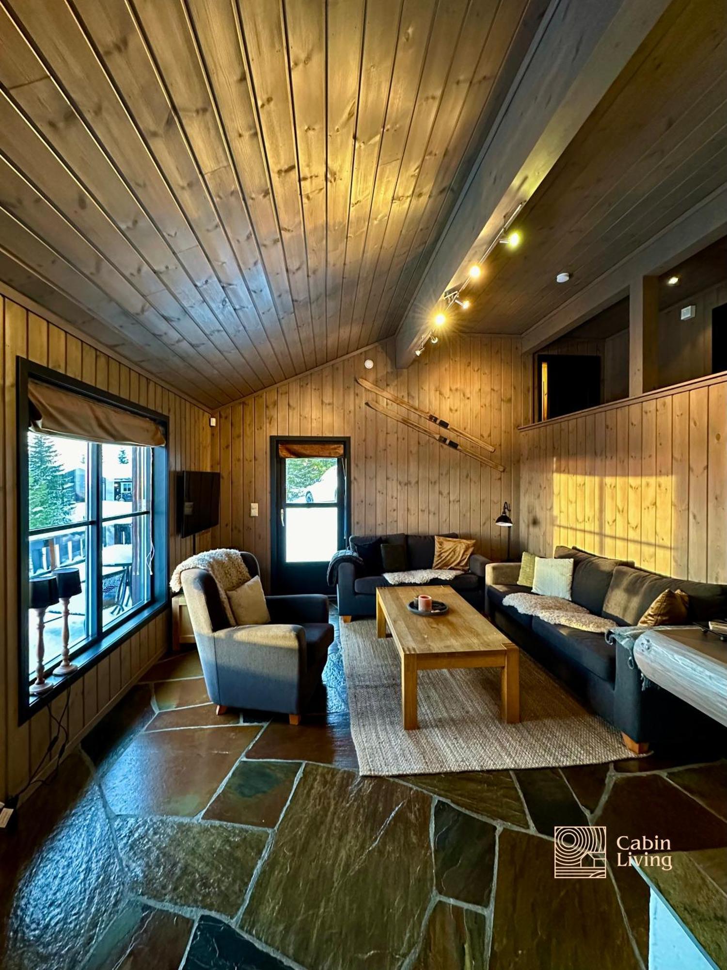 Centrally Located Cottage At Sjusjoen Ski Center Exterior photo